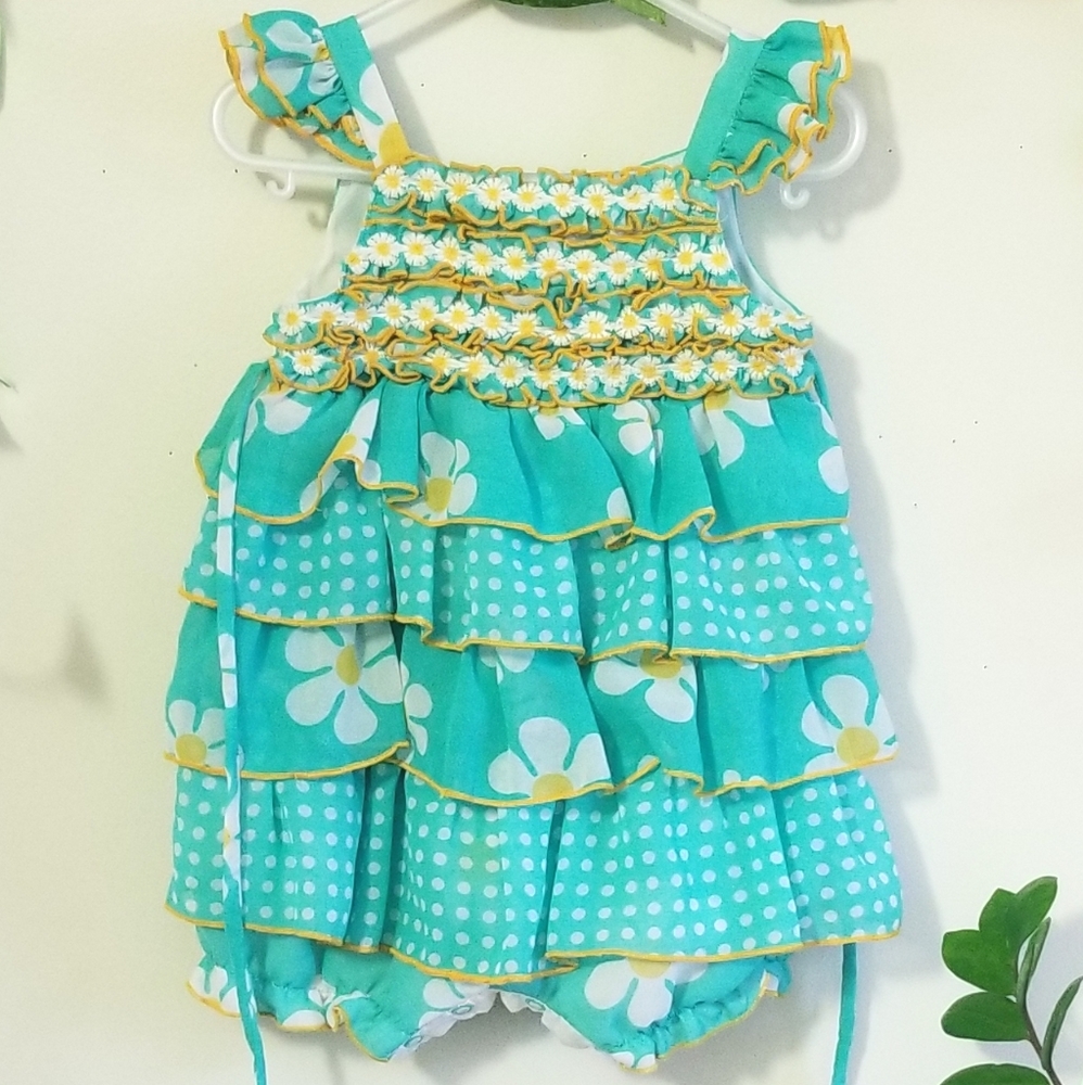 24M gorgeous frilly romper
